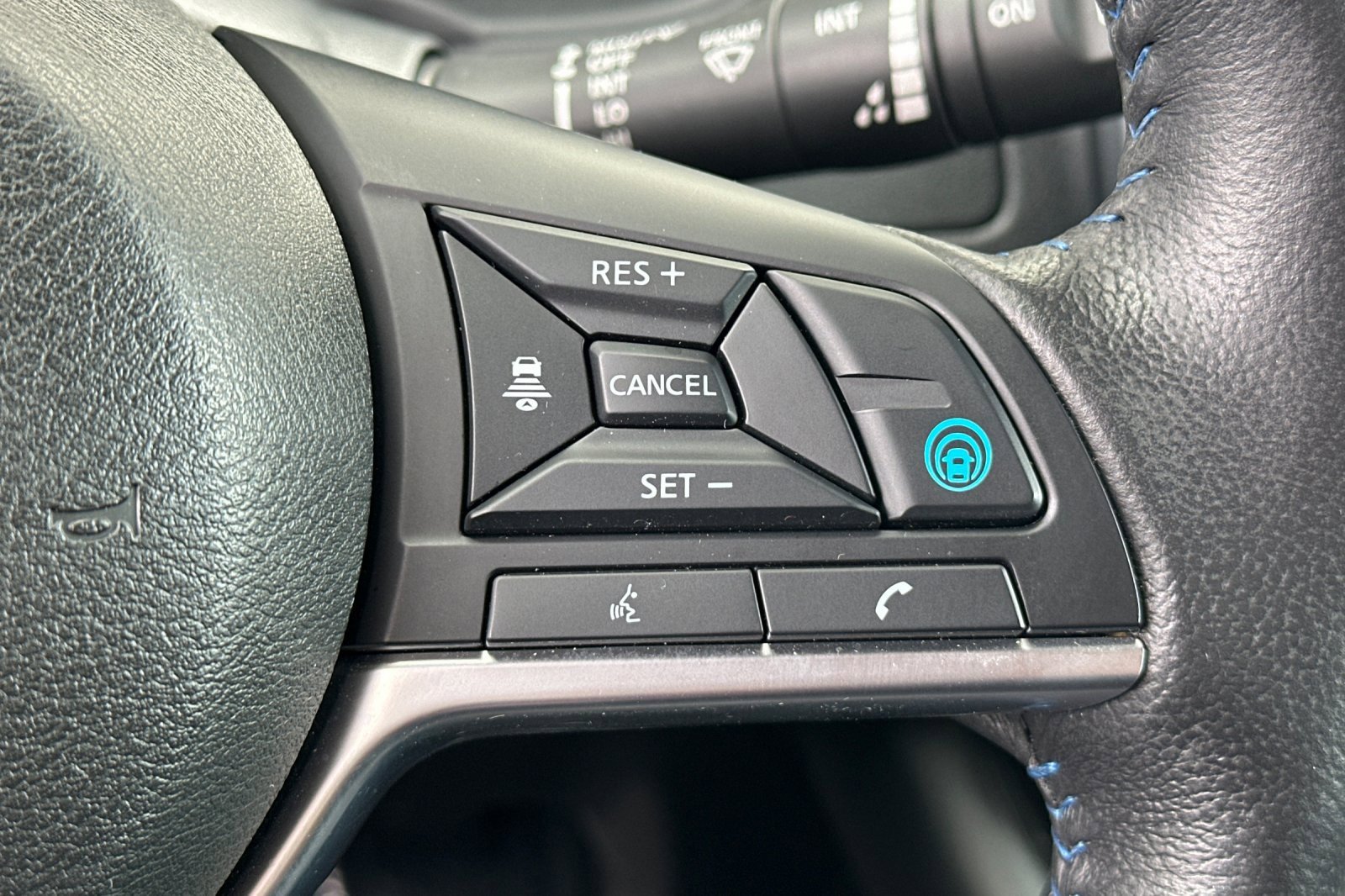 Certified 2023 Nissan Leaf SV Plus image 29