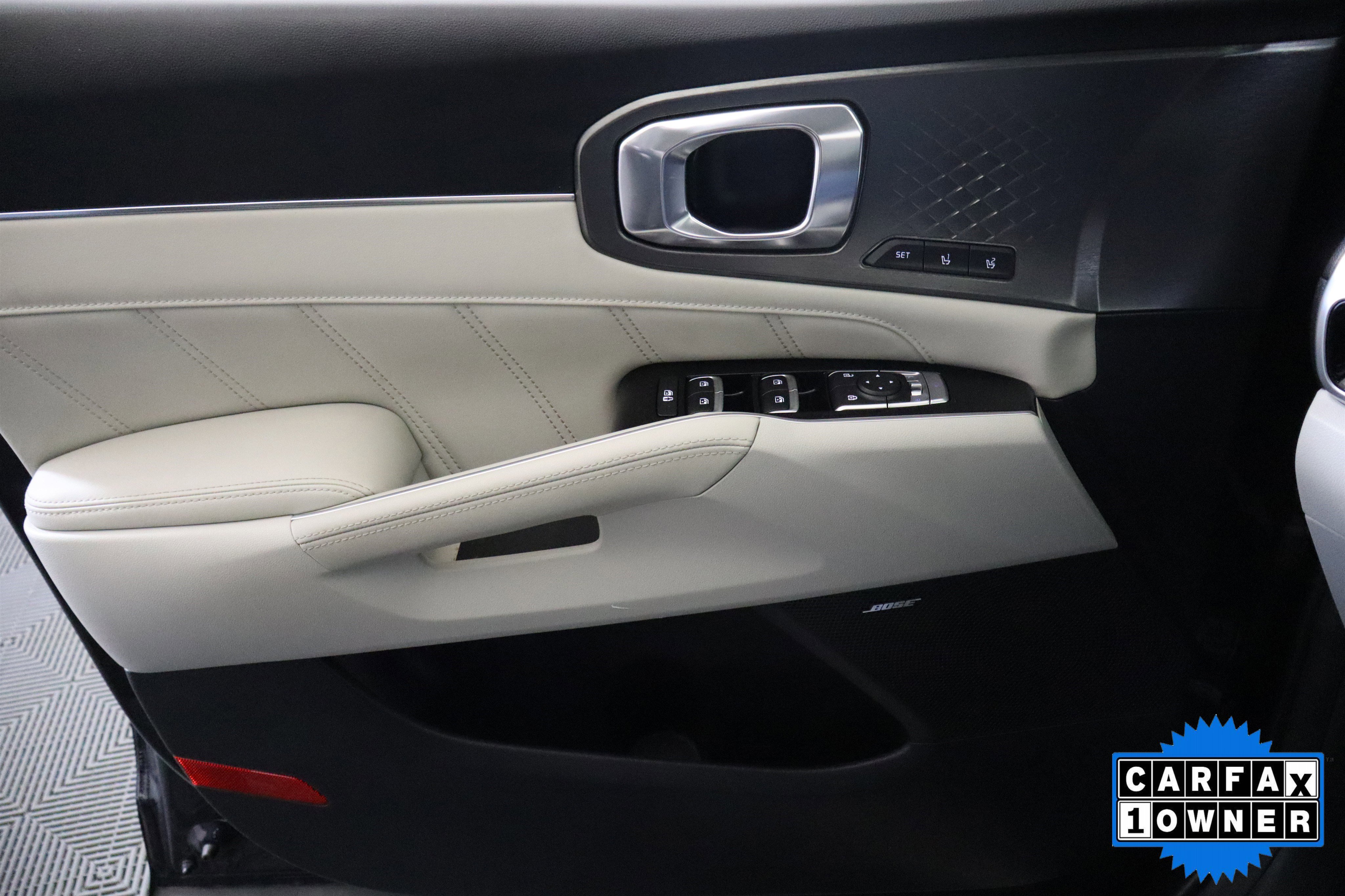 Used 2024 Kia Sorento SX Prestige image 36