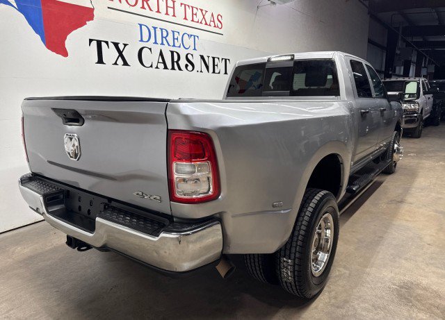 Used 2024 RAM 3500 Tradesman w/ Chrome Appearance Group AWD/4WD image 6