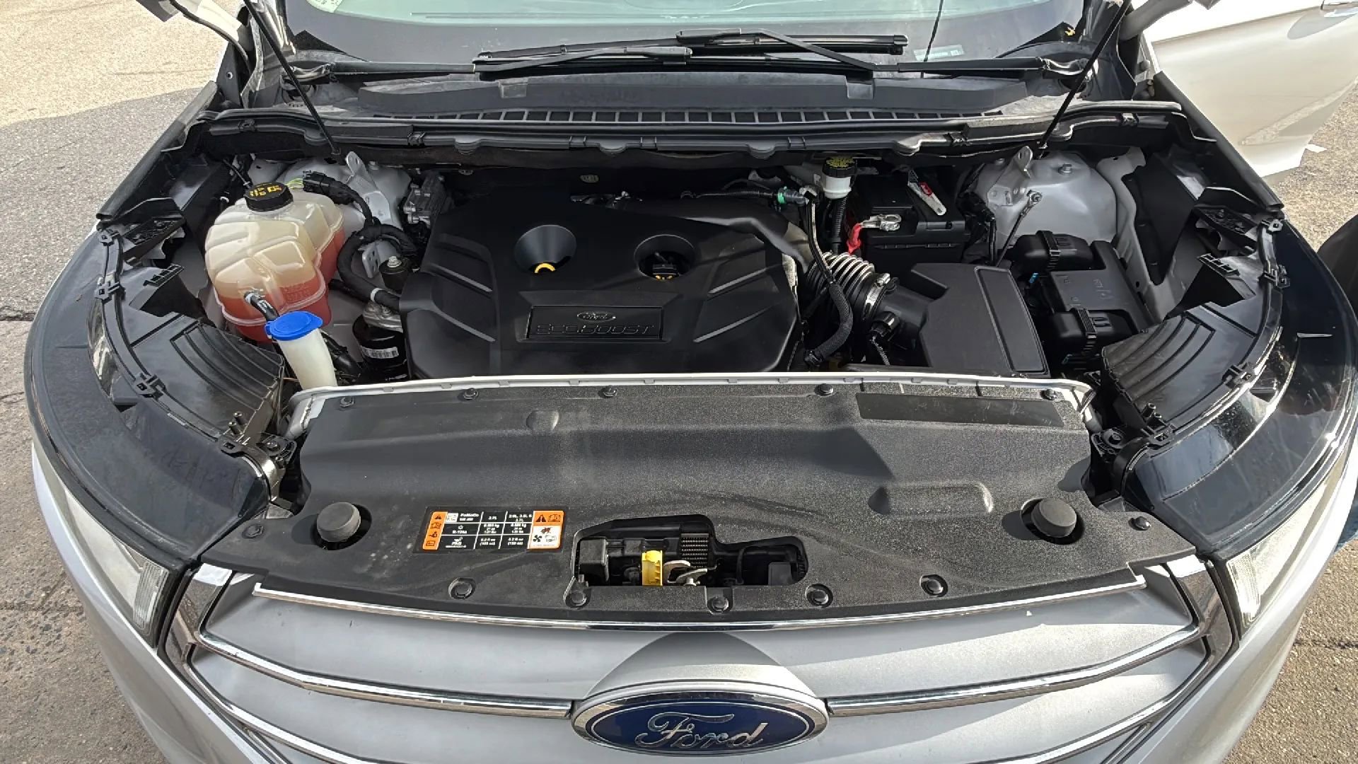 Used 2016 Ford Edge Titanium w/ Technology Package image 24