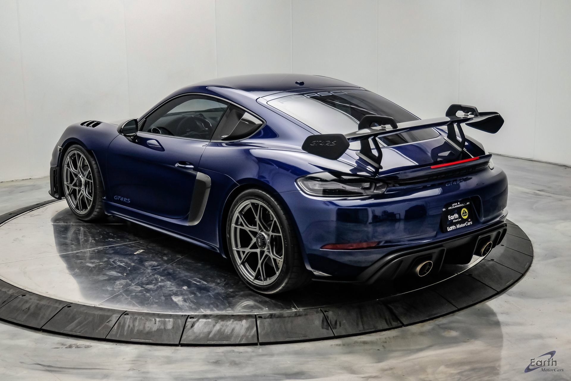 Used 2025 Porsche 718 Cayman GT4 RS RWD image 13
