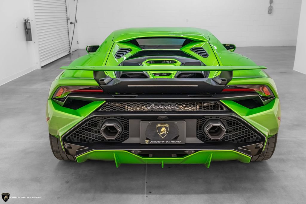 Used 2024 Lamborghini Huracan Tecnica RWD image 19