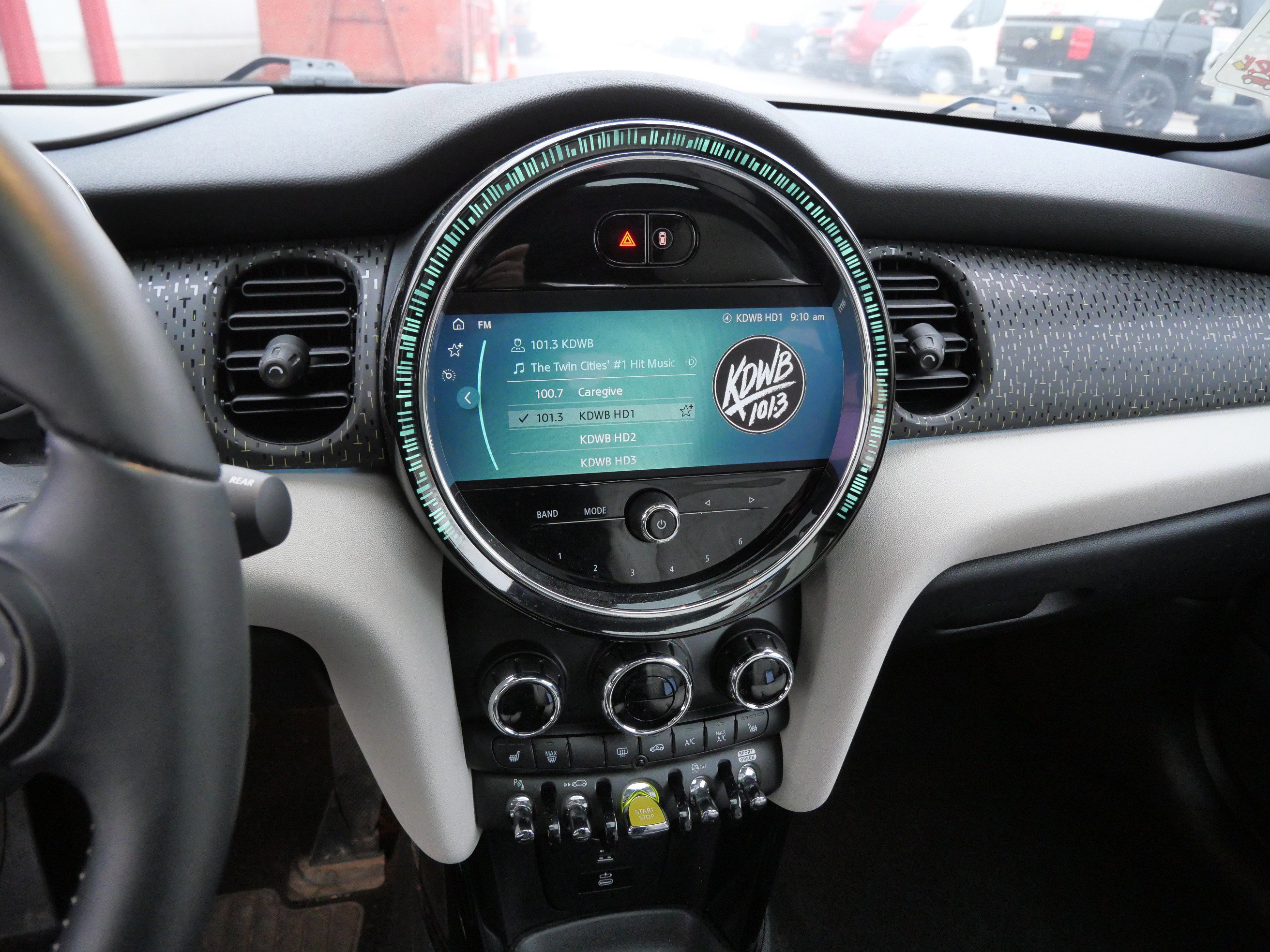 Used 2023 MINI Cooper SE image 10