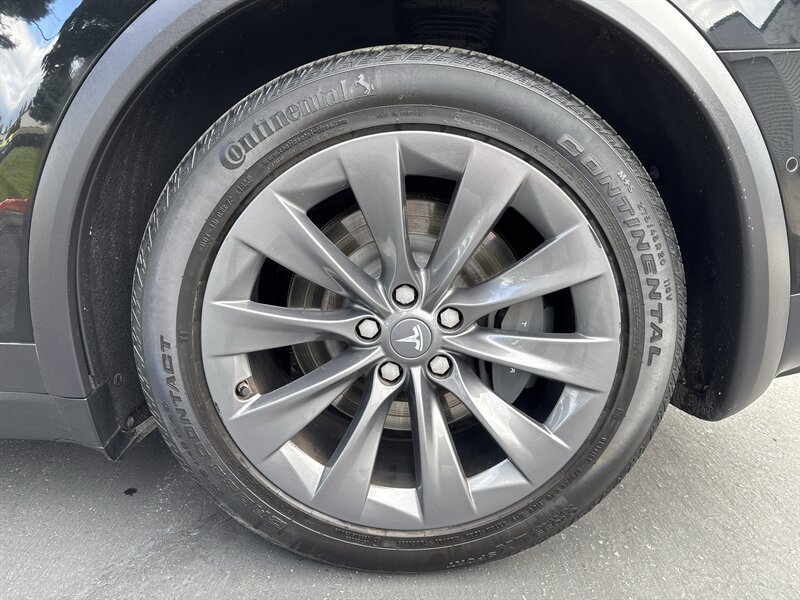 Used 2018 Tesla Model X 75D AWD/4WD image 19