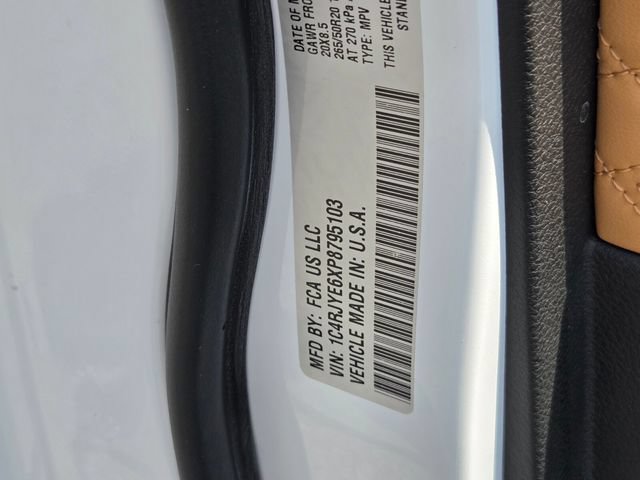 Used 2023 Jeep Grand Cherokee Summit w/ Advanced Protech Group IV AWD/4WD image 35