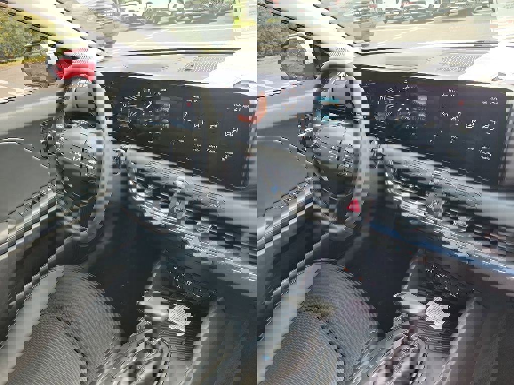 New 2026 Kia K4 EX image 8