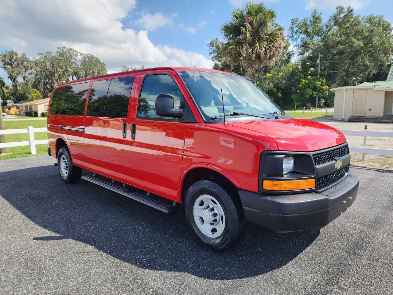 Used 2014 Chevrolet Express 3500 LS image 7