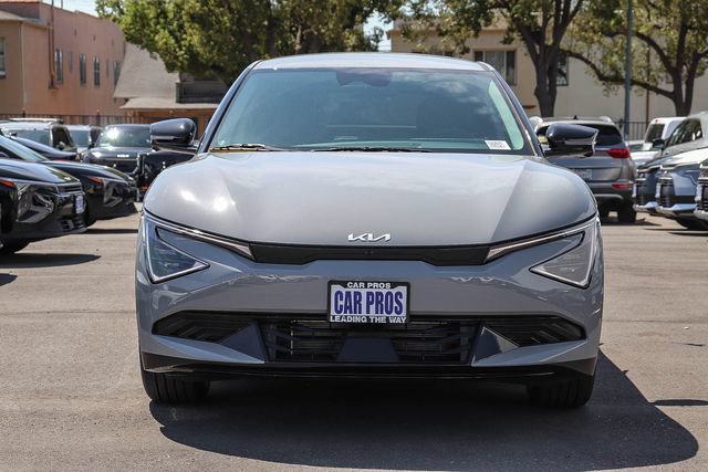 New 2026 Kia EV6 Wind RWD image 3