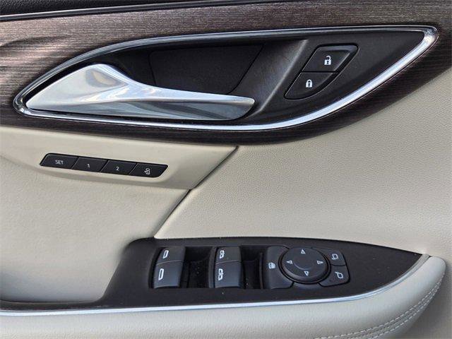 Certified 2022 Buick Envision Avenir w/ Technology Package II image 17