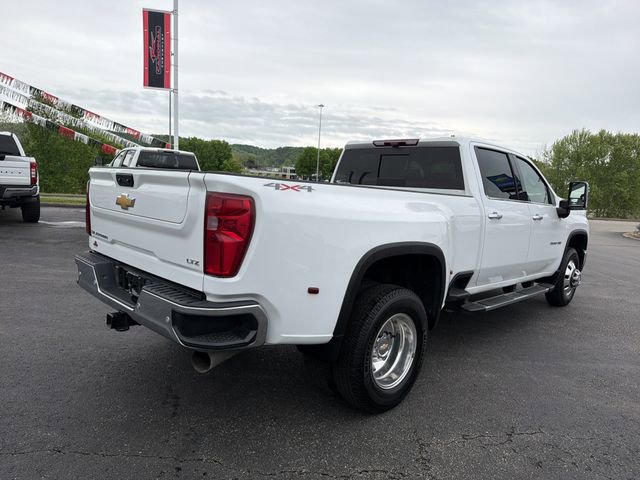 Used 2024 Chevrolet Silverado 3500 LTZ w/ LTZ Plus Package AWD/4WD image 4