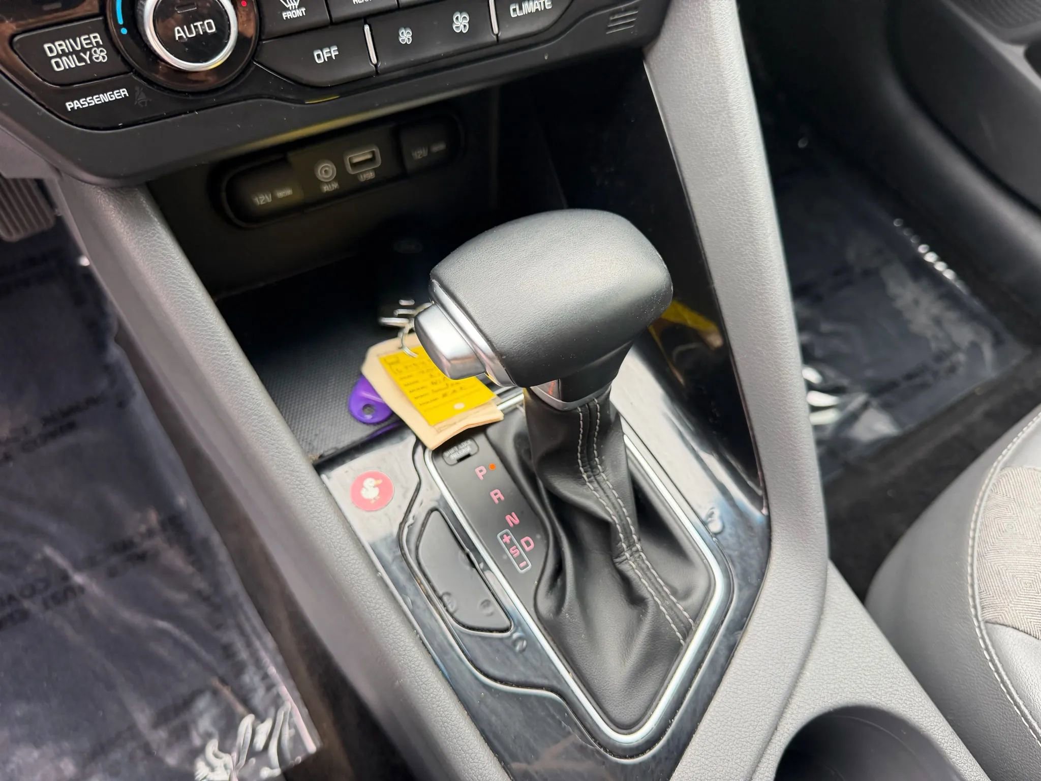 Used 2019 Kia Niro EX image 27