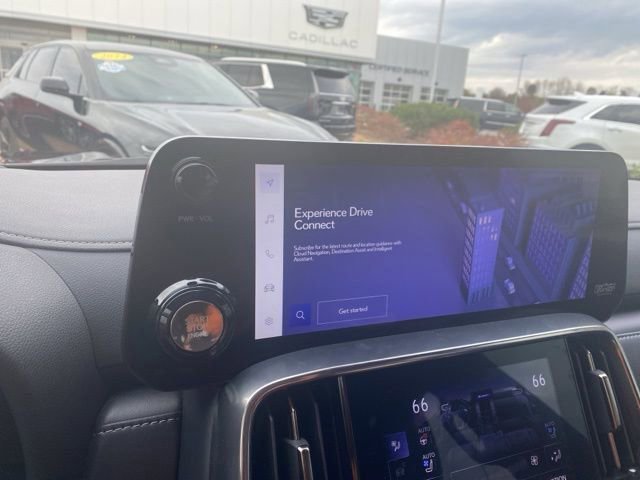 Used 2022 Lexus LX 600 4WD w/ Premium Package image 13