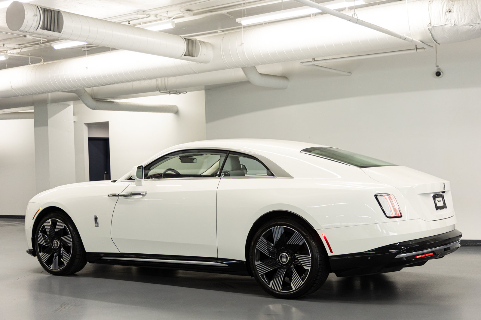 Certified 2024 Rolls-Royce Spectre w/ Spectre Launch Package AWD/4WD image 4