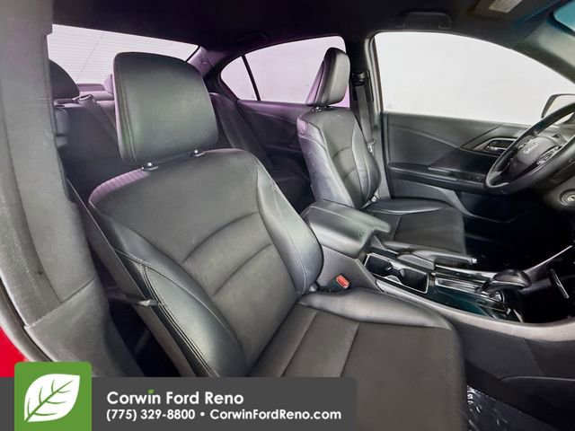 Used 2017 Honda Accord Sport image 25