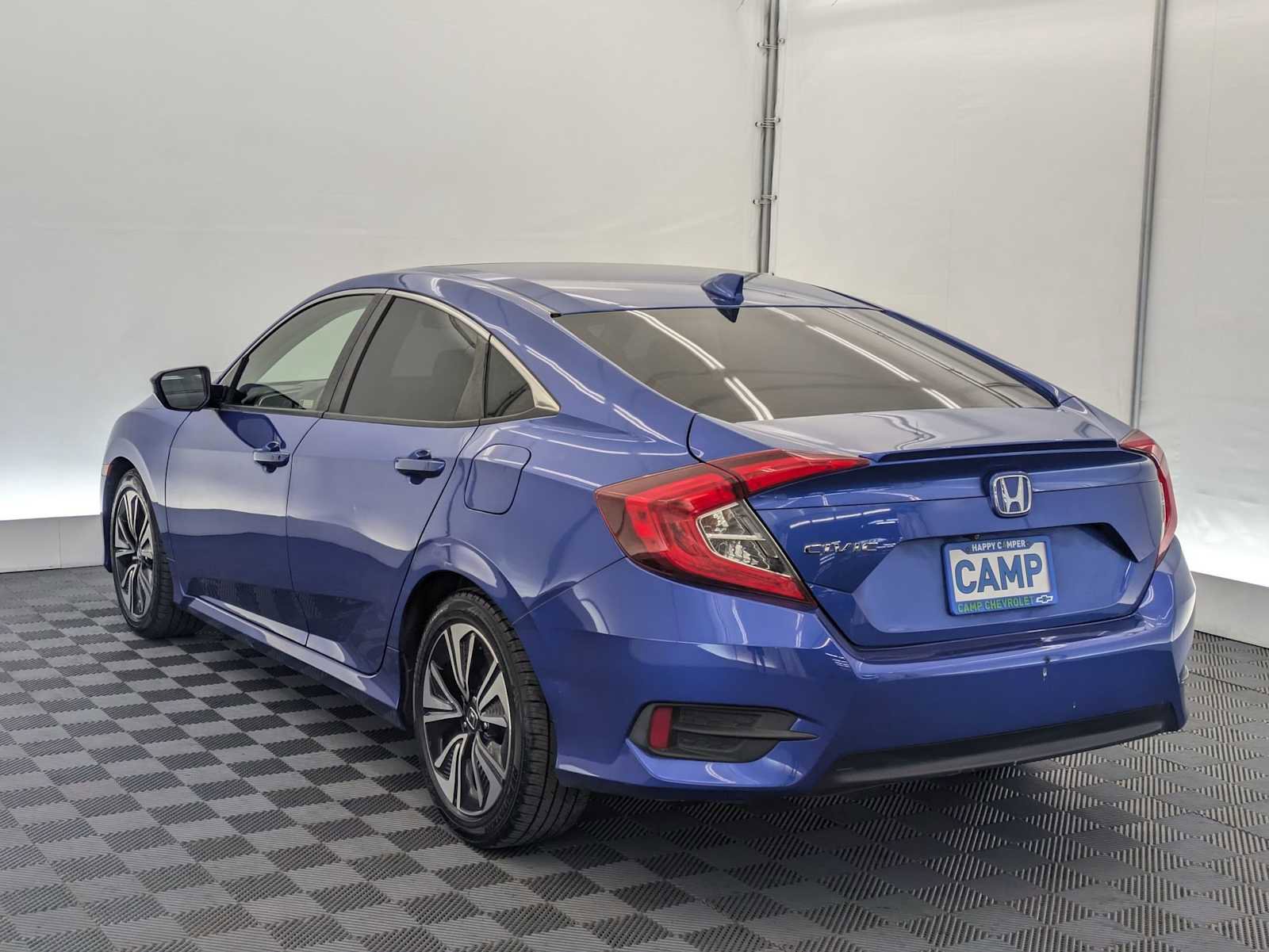 Used 2018 Honda Civic EX-T image 4
