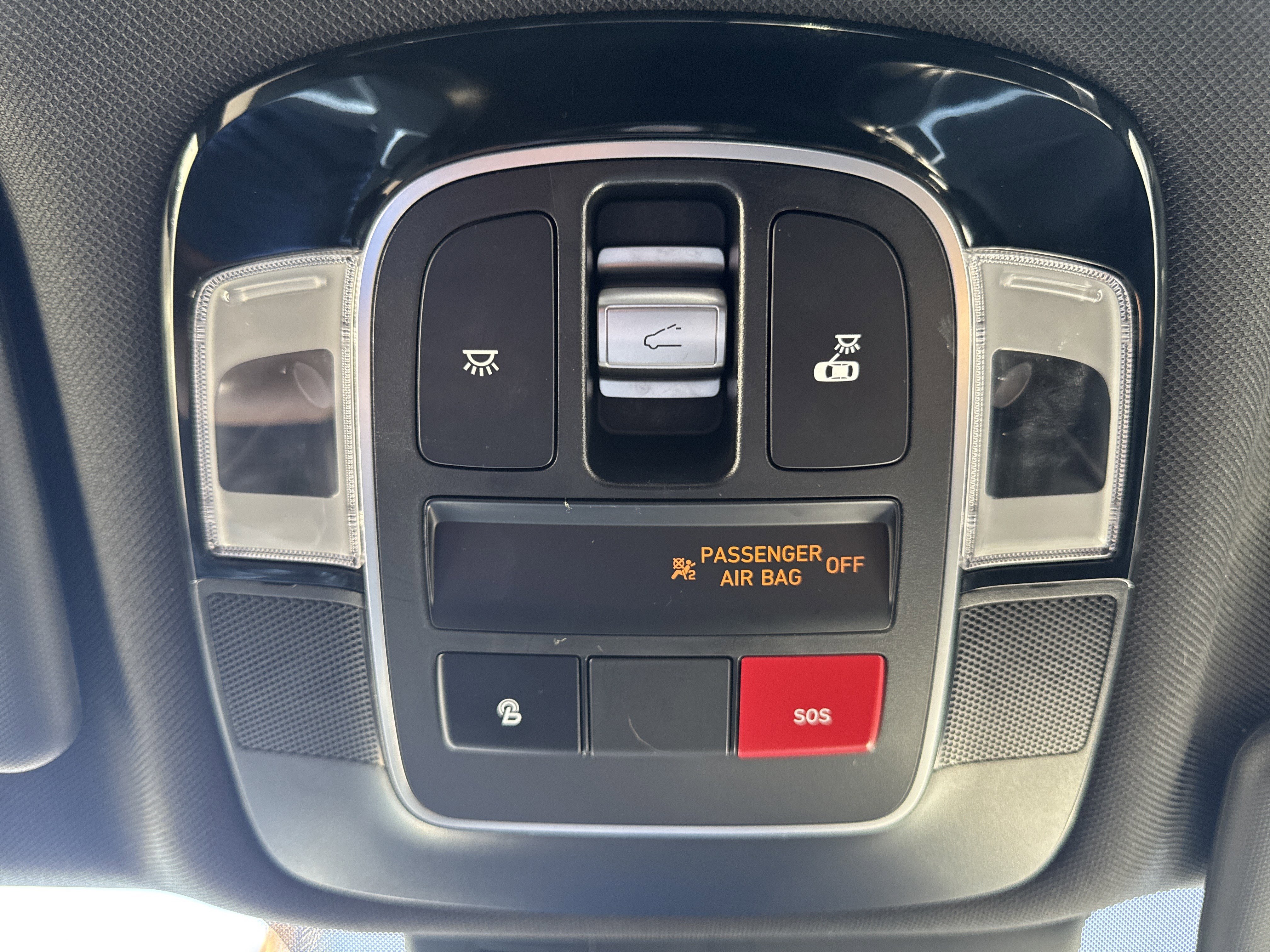 Used 2023 Hyundai Santa Cruz Limited w/ Cargo Package image 23