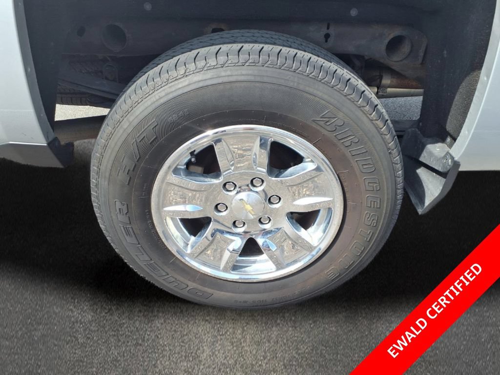 Used 2018 Chevrolet Silverado 1500 LT w/ All Star Edition AWD/4WD image 25