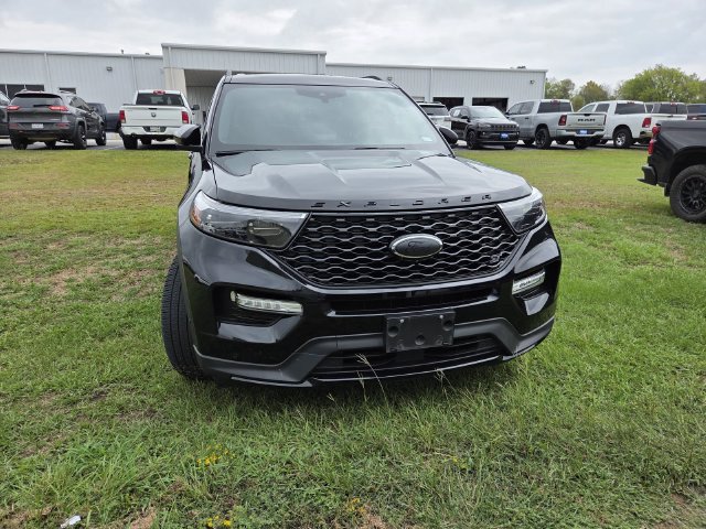 Used 2023 Ford Explorer ST w/ Equipment Group 401A AWD/4WD image 2
