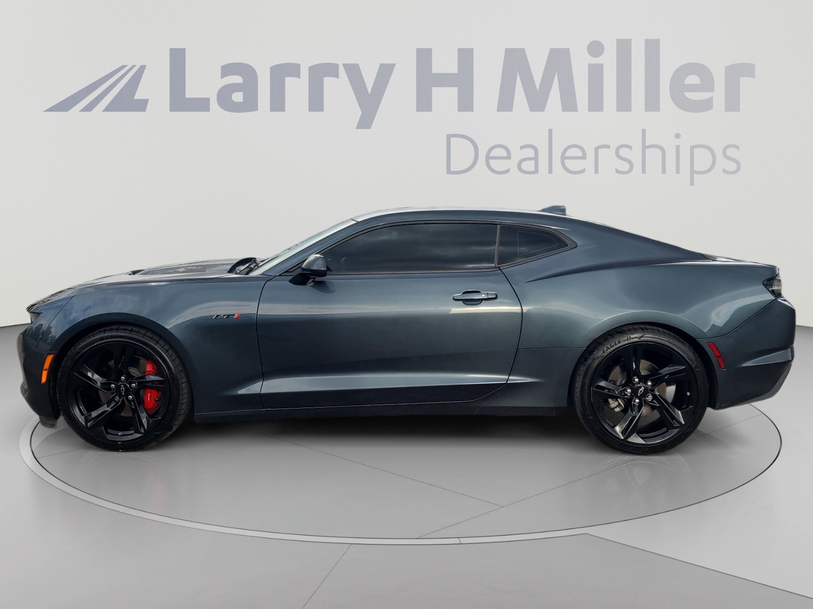 Used 2022 Chevrolet Camaro LT w/ RS Package RWD image 2