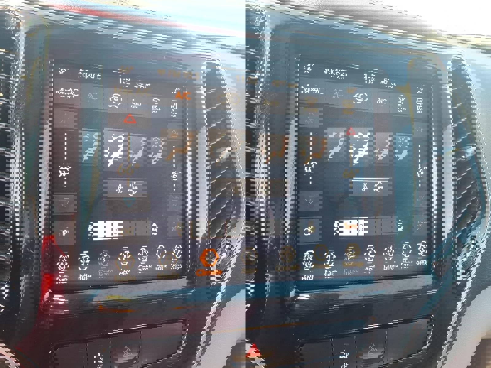 Used 2020 Jeep Cherokee Limited image 14