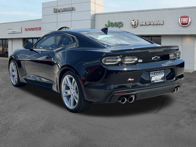 Used 2022 Chevrolet Camaro LT w/ RS Package RWD image 5