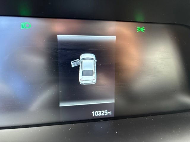 Used 2026 Hyundai Elantra SE FWD image 4
