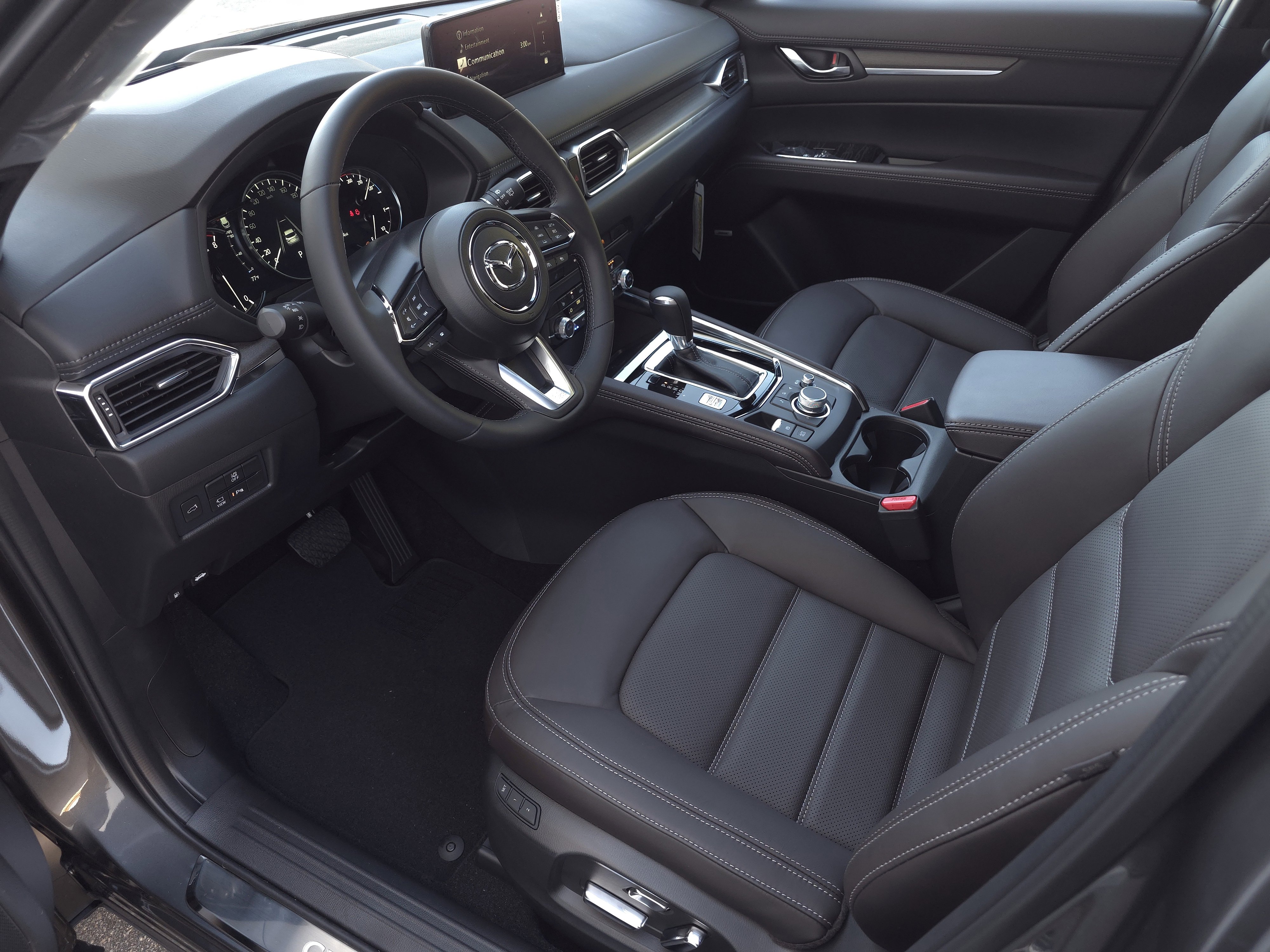 New 2025 MAZDA CX-5 Signature image 9