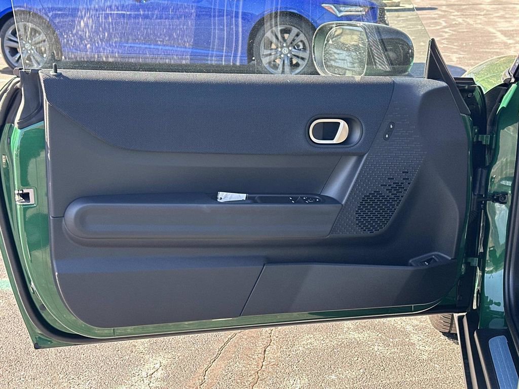 Certified 2025 MINI Cooper S image 21