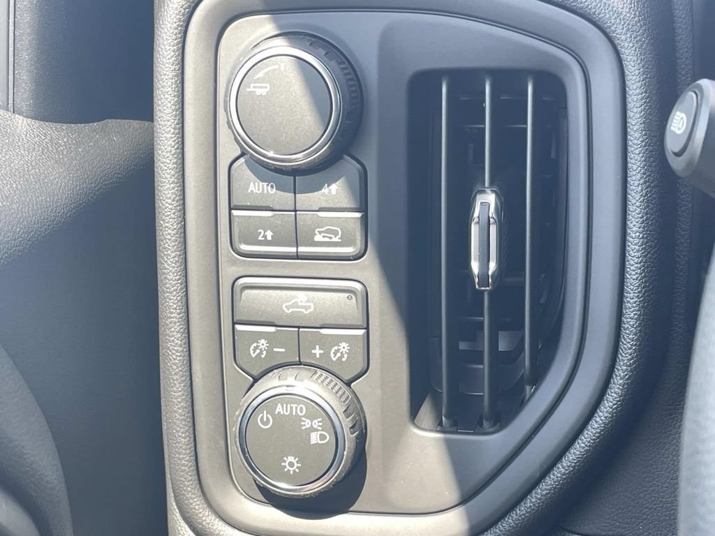 New 2026 Chevrolet Silverado 1500 Custom AWD/4WD image 24