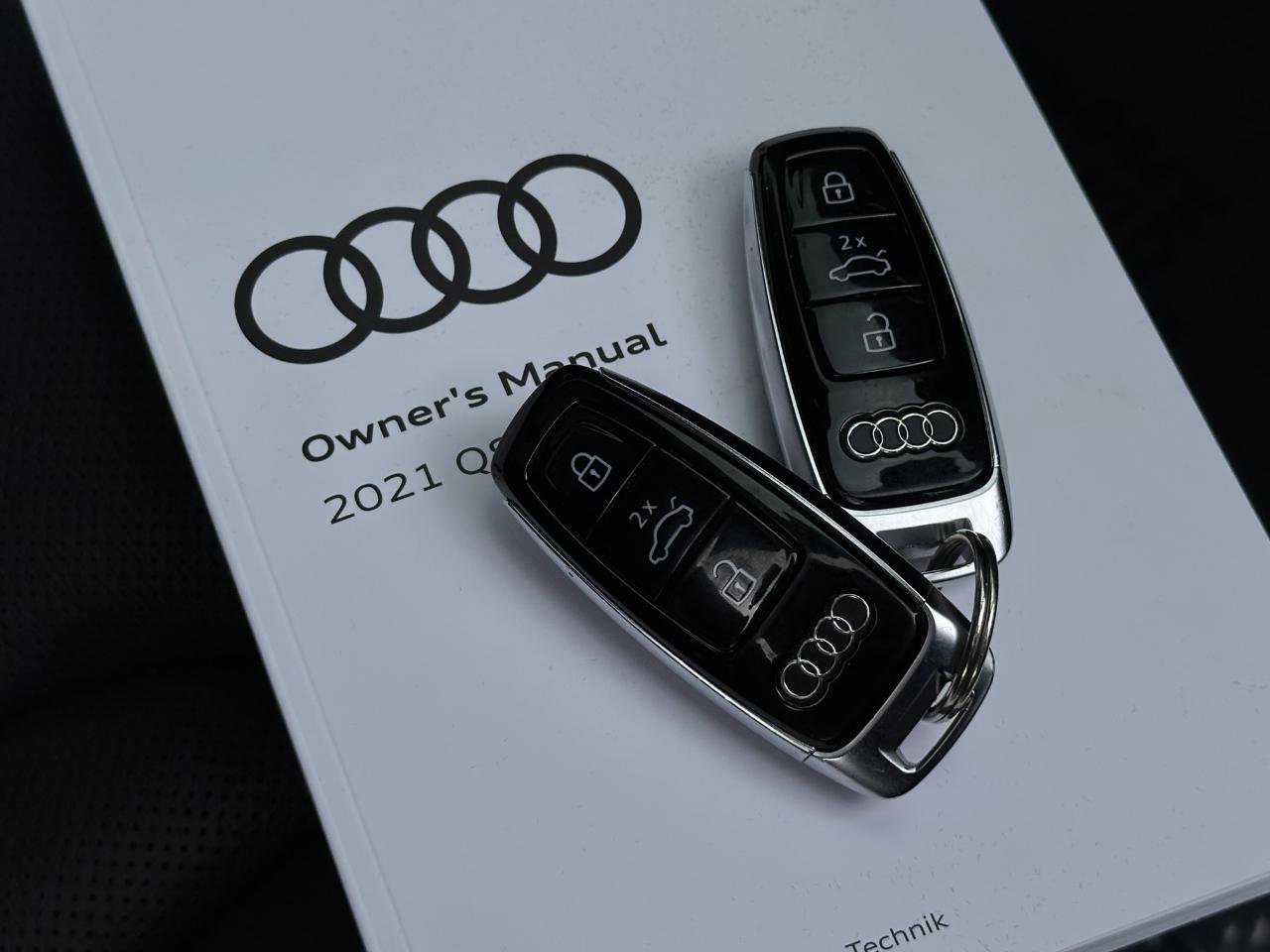 Used 2021 Audi Q8 Prestige w/ Prestige Package AWD/4WD image 8