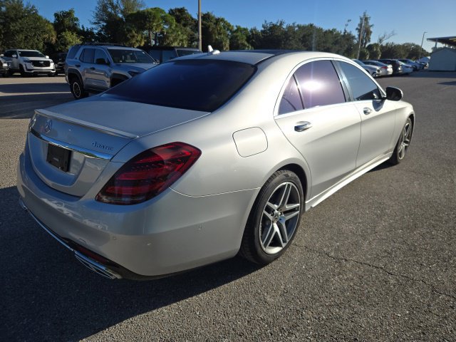 Used 2019 Mercedes-Benz S 560 4MATIC Sedan image 5