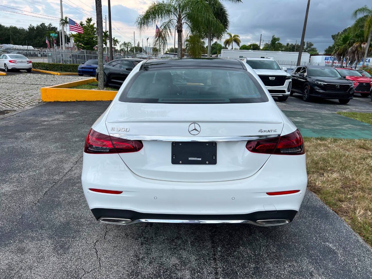 Used 2023 Mercedes-Benz E 350 4MATIC Sedan image 6