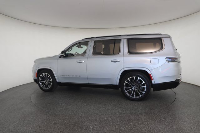 Used 2023 Jeep Grand Wagoneer Series III AWD/4WD image 8
