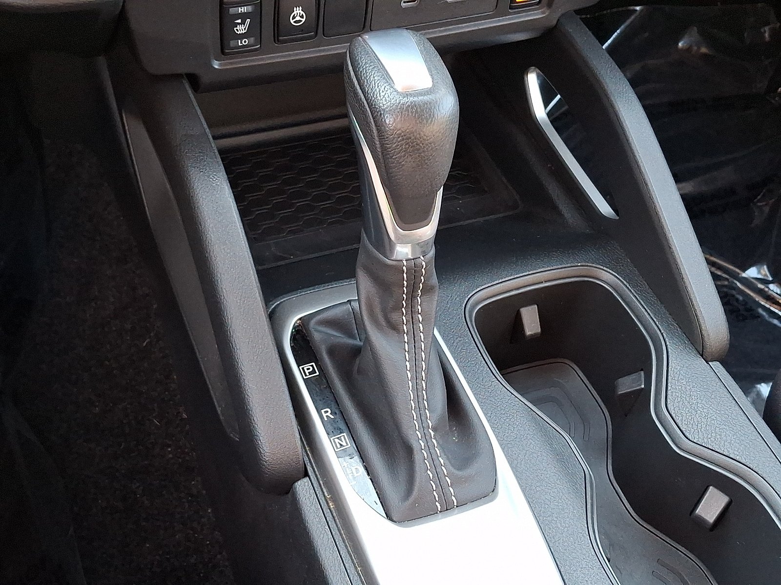 Used 2024 Nissan Frontier SV AWD/4WD image 14