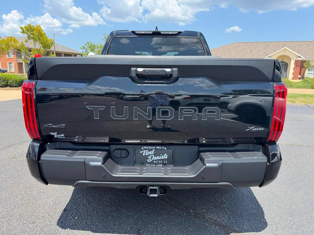 Used 2023 Toyota Tundra SR5 w/ SR5 Convenience Package AWD/4WD image 5