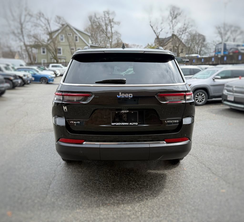 Used 2023 Jeep Grand Cherokee L Limited image 10