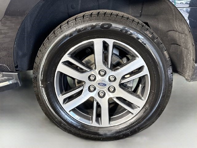 Used 2023 Ford Expedition Limited AWD/4WD image 36