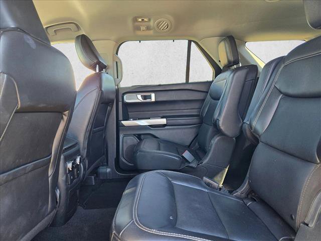 Used 2023 Ford Explorer Limited image 13