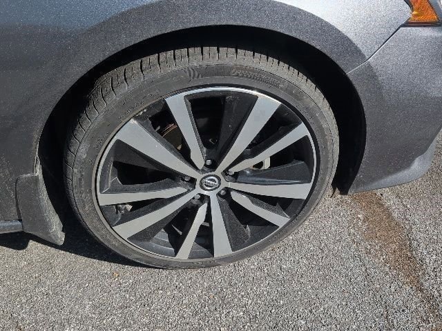 Used 2020 Nissan Altima 2.5 SR w/ Premium Package image 6