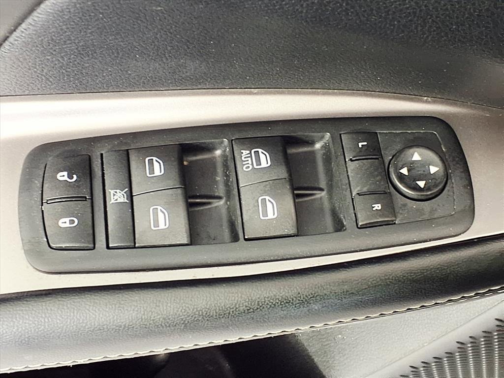 Used 2015 Dodge Journey Crossroad w/ Flexible Seating Group image 15