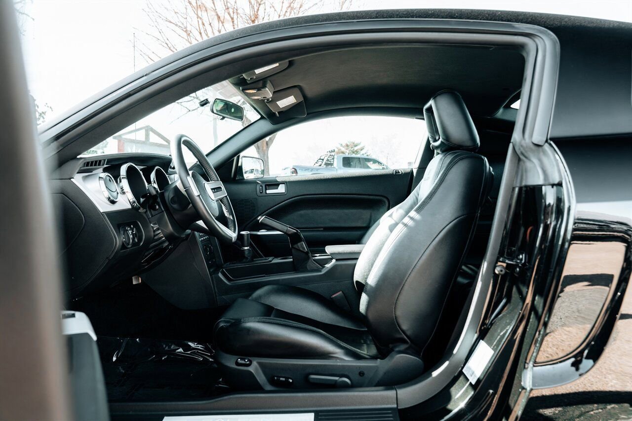 Used 2007 Ford Mustang GT Premium image 28
