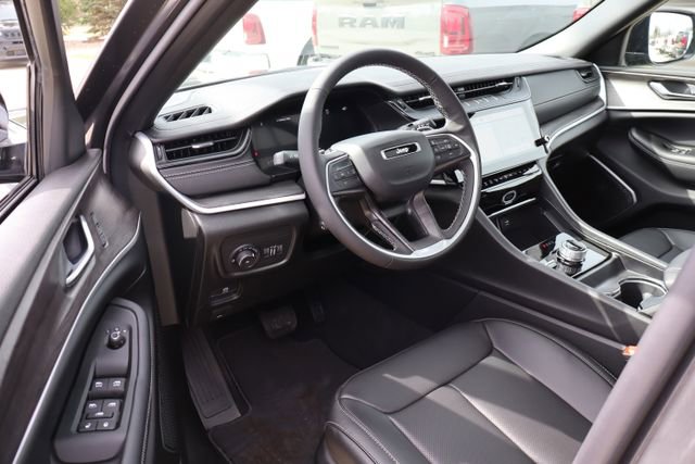 New 2026 Jeep Grand Cherokee Limited image 13