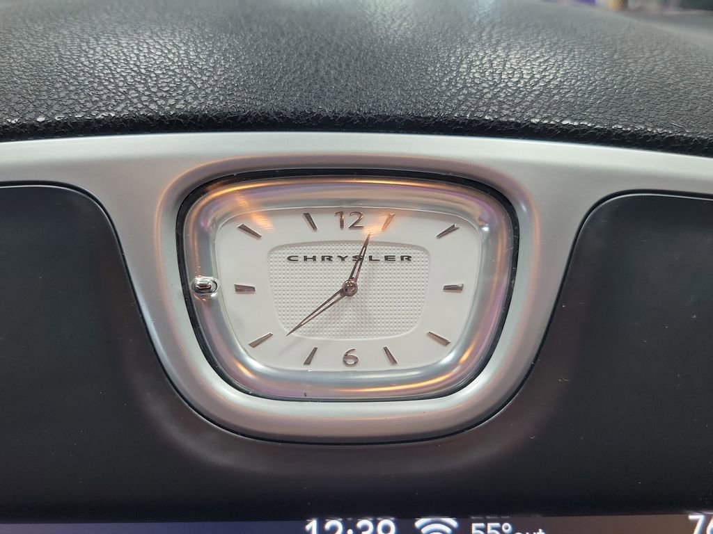 Used 2019 Chrysler 300 Touring w/ Driver Convenience Group RWD image 41