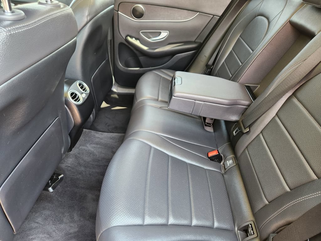Used 2021 Mercedes-Benz GLC 300 4MATIC image 19