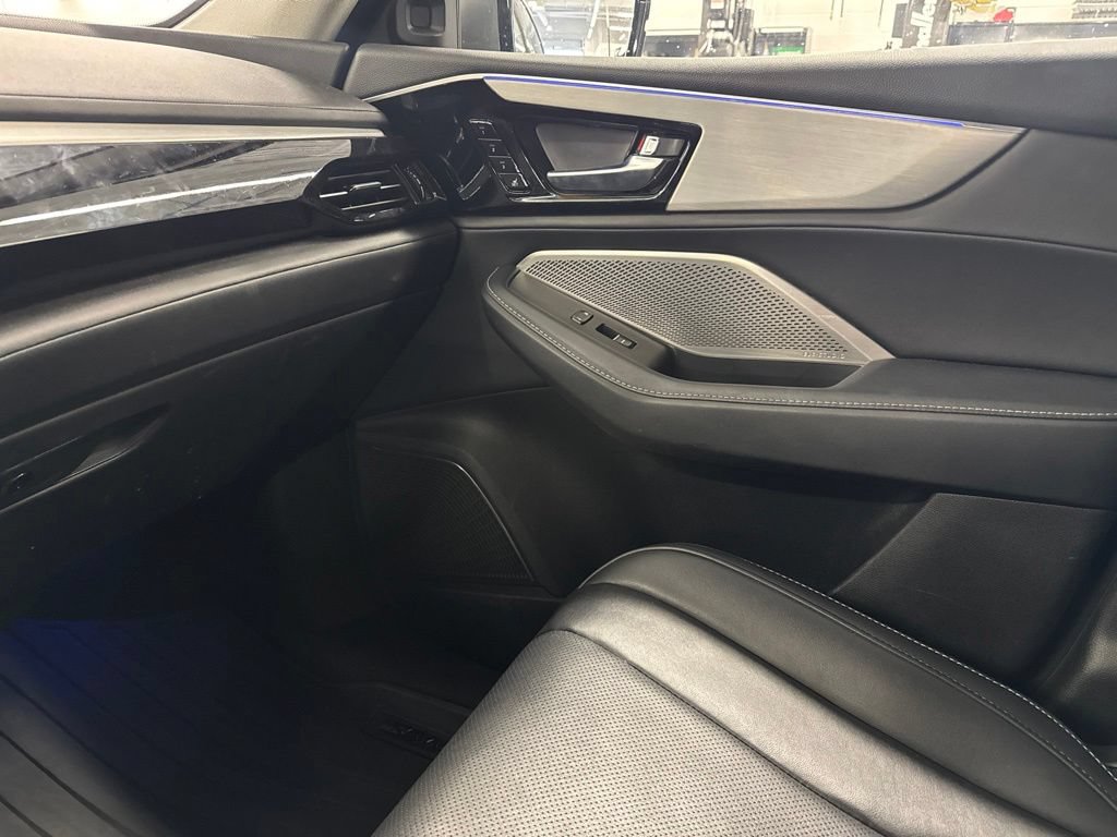Used 2023 Acura MDX w/ Technology Package AWD/4WD image 16