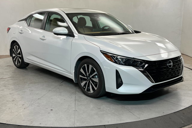 Used 2025 Nissan Sentra SV w/ SV Premium Package image 7
