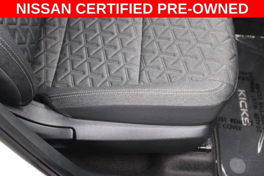 Certified 2025 Nissan Kicks SV image 21