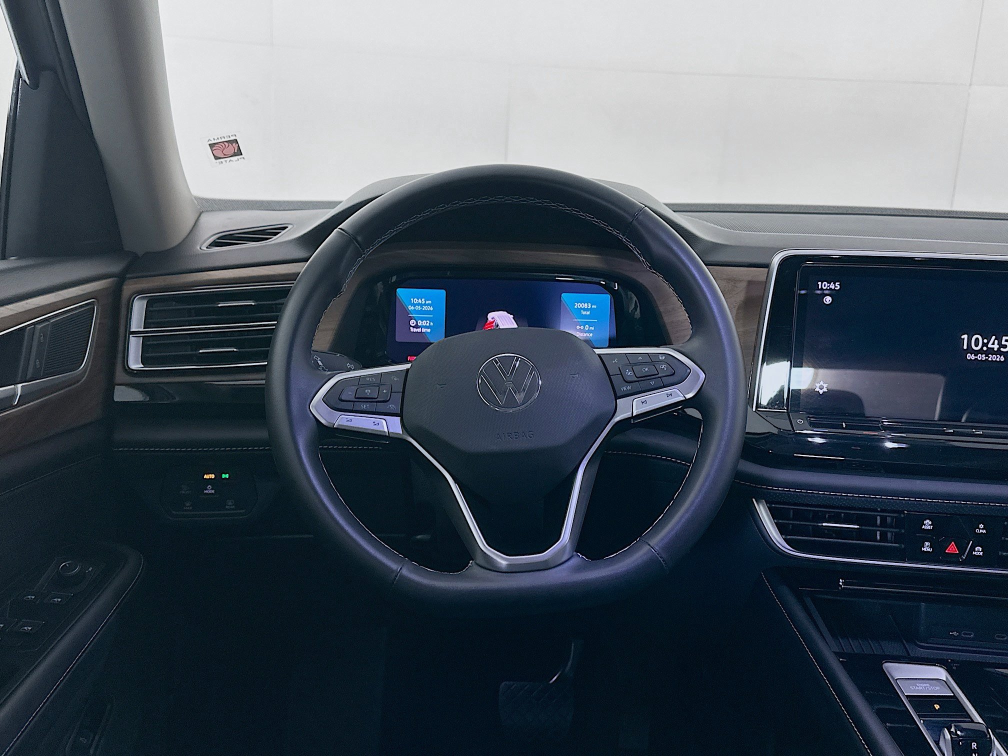 Used 2025 Volkswagen Atlas SE FWD image 18