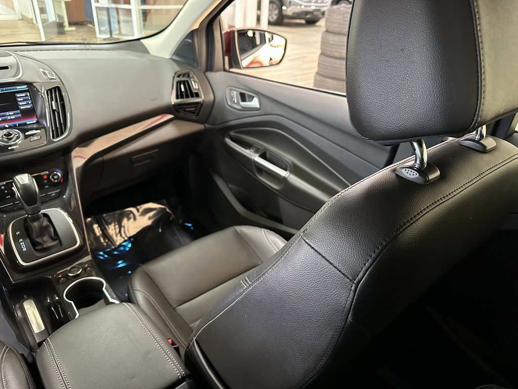 Used 2014 Ford Escape Titanium image 12