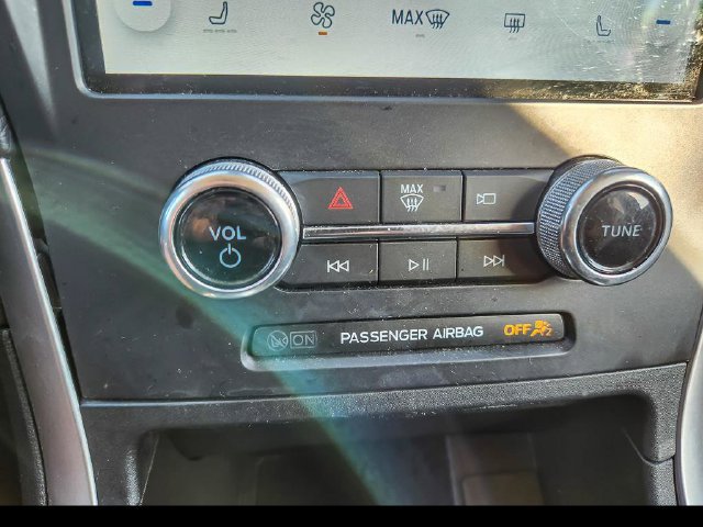 Used 2022 Ford Edge SEL w/ Convenience Package AWD/4WD image 18